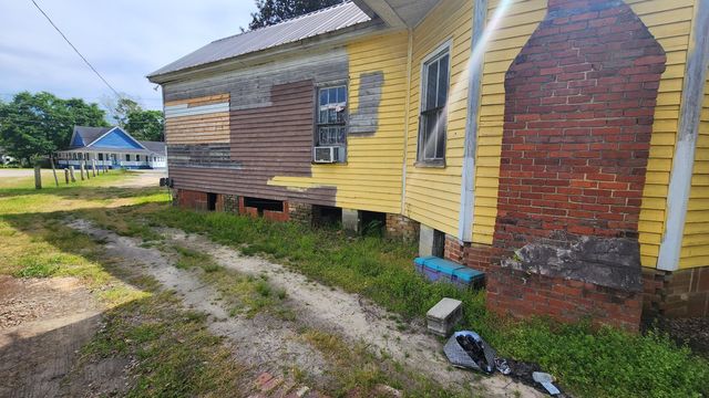 2099 Legrand Smoak Street, Cordova, SC 29039