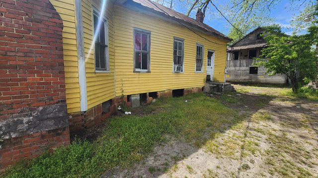 2099 Legrand Smoak Street, Cordova, SC 29039