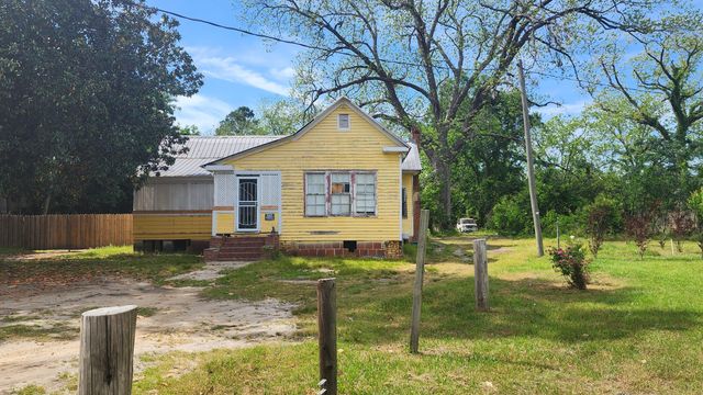 2099 Legrand Smoak Street, Cordova, SC 29039