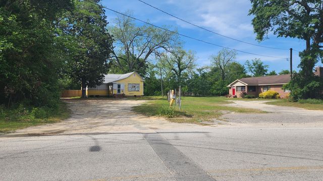 2099 Legrand Smoak Street, Cordova, SC 29039