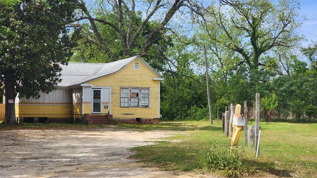 2099 Legrand Smoak Street, Cordova, SC 29039