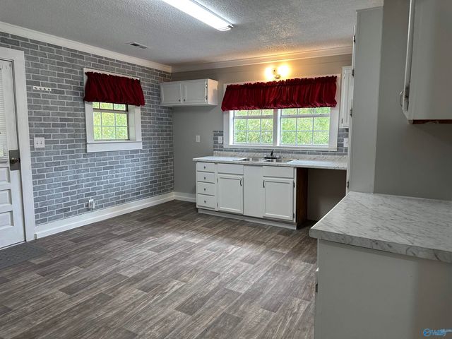 205 Lincoln Avenue NE, Fort Payne, AL 35967