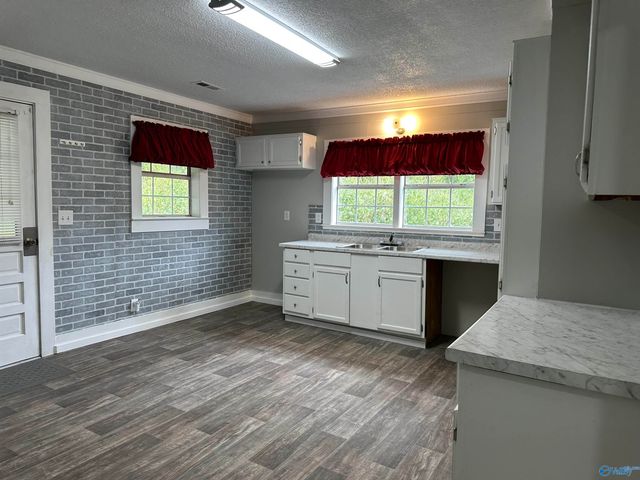 205 Lincoln Avenue NE, Fort Payne, AL 35967