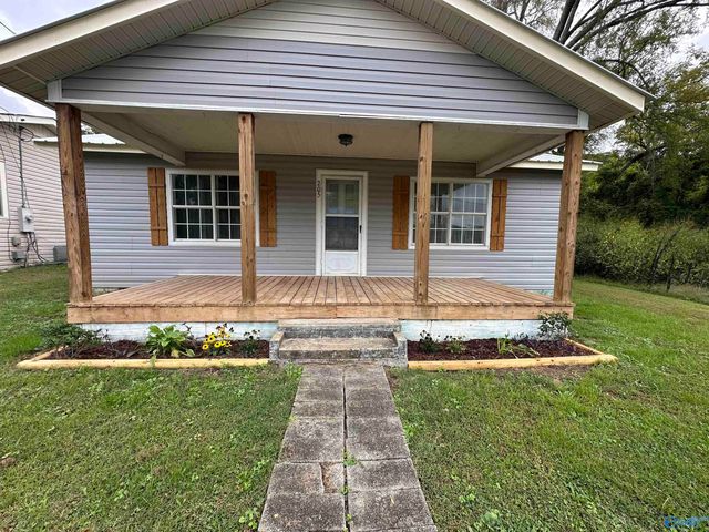 205 Lincoln Avenue NE, Fort Payne, AL 35967