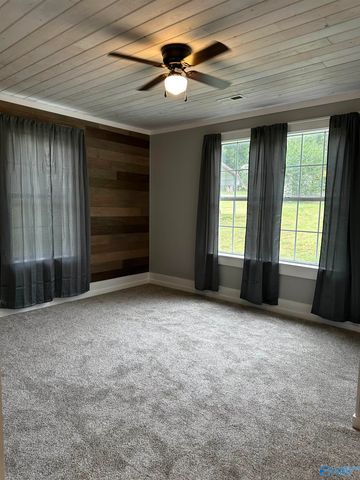 205 Lincoln Avenue NE, Fort Payne, AL 35967