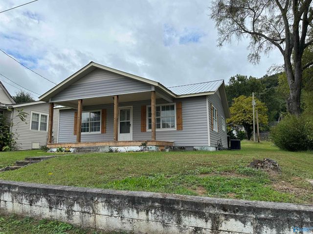 205 Lincoln Avenue NE, Fort Payne, AL 35967
