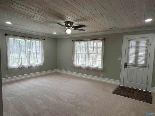 205 Lincoln Avenue NE, Fort Payne, AL 35967