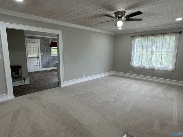 205 Lincoln Avenue NE, Fort Payne, AL 35967