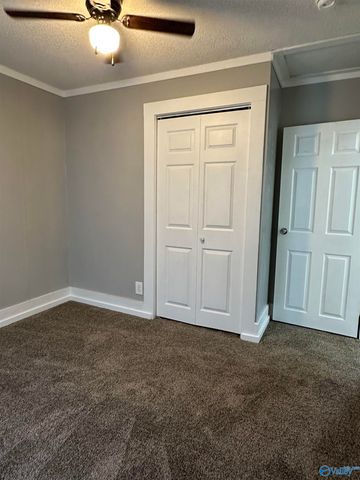 205 Lincoln Avenue NE, Fort Payne, AL 35967