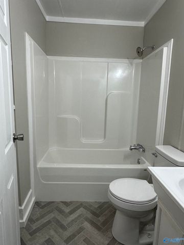 205 Lincoln Avenue NE, Fort Payne, AL 35967