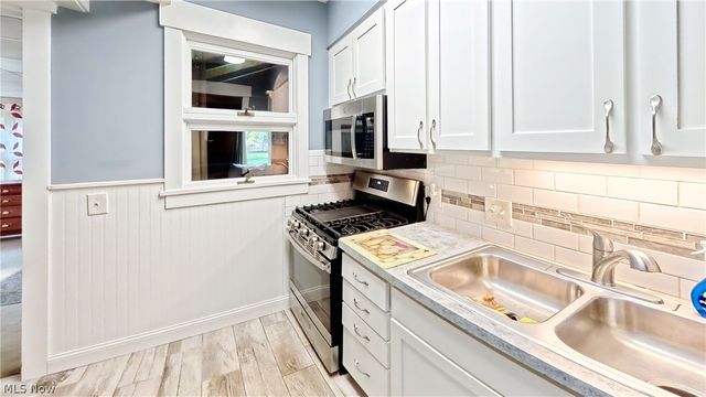 542 Lee Lore Drive, Chippewa Lake, OH 44215