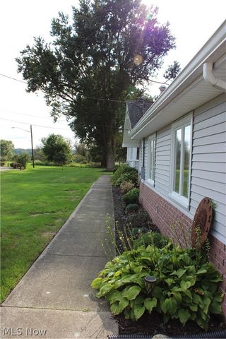 542 Lee Lore Drive, Chippewa Lake, OH 44215