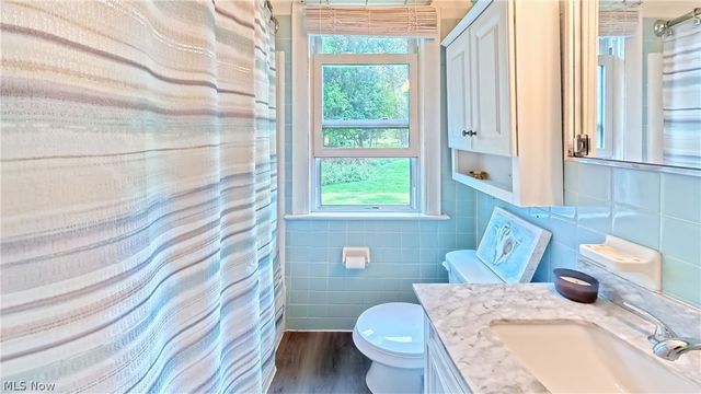 542 Lee Lore Drive, Chippewa Lake, OH 44215