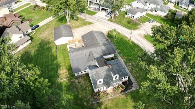 542 Lee Lore Drive, Chippewa Lake, OH 44215