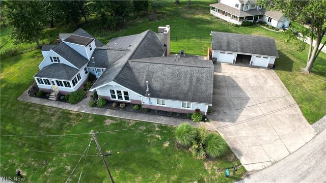 542 Lee Lore Drive, Chippewa Lake, OH 44215