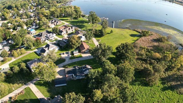 542 Lee Lore Drive, Chippewa Lake, OH 44215