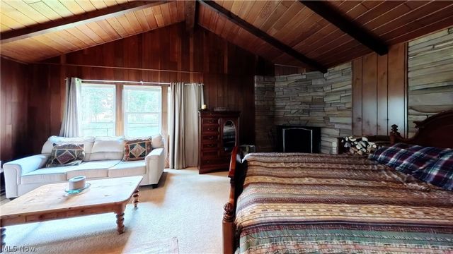 542 Lee Lore Drive, Chippewa Lake, OH 44215