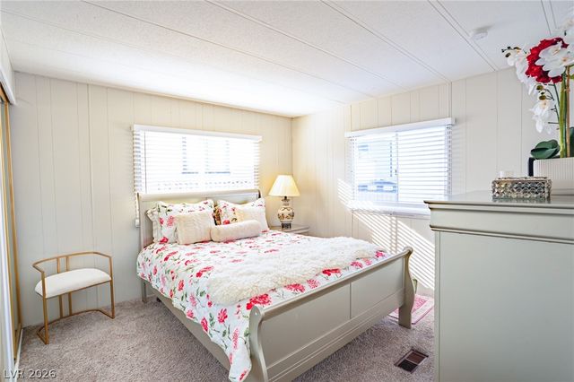 4577 Royal Ridge Boulevard 131, Las Vegas, NV 89103