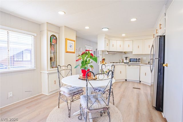 4577 Royal Ridge Boulevard 131, Las Vegas, NV 89103