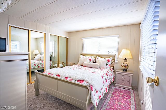 4577 Royal Ridge Boulevard 131, Las Vegas, NV 89103