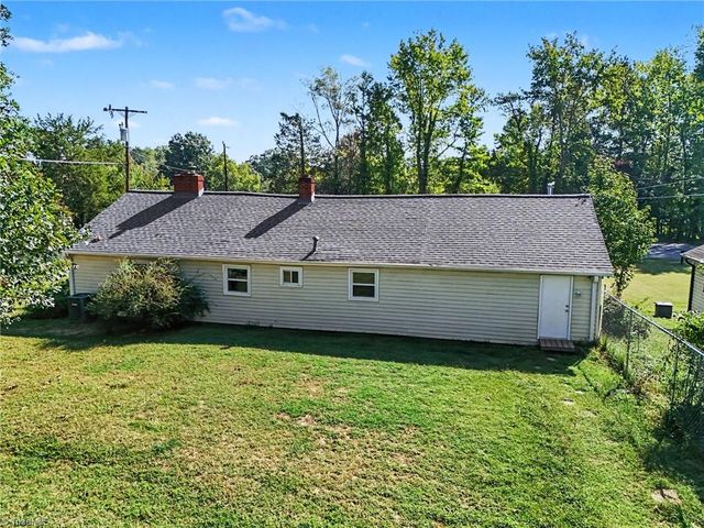 4806 Begonia Road, Pleasant Garden, NC 27313