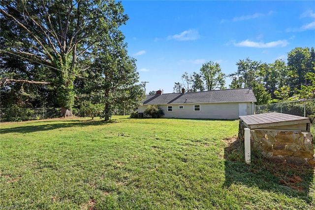 4806 Begonia Road, Pleasant Garden, NC 27313