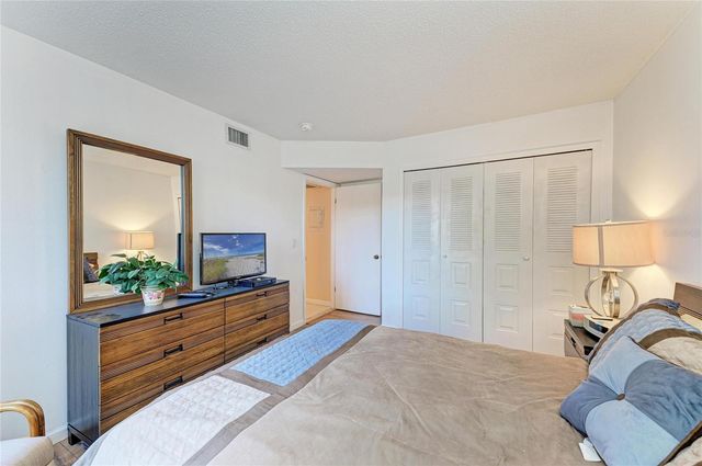 5400 34TH STREET W B16, Bradenton, FL 34210