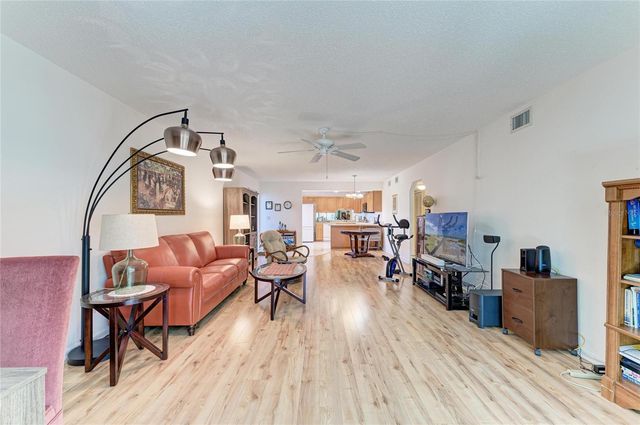 5400 34TH STREET W B16, Bradenton, FL 34210