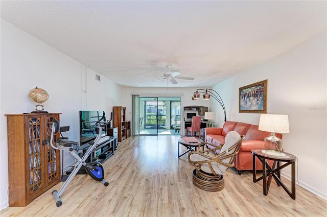 5400 34TH STREET W B16, Bradenton, FL 34210