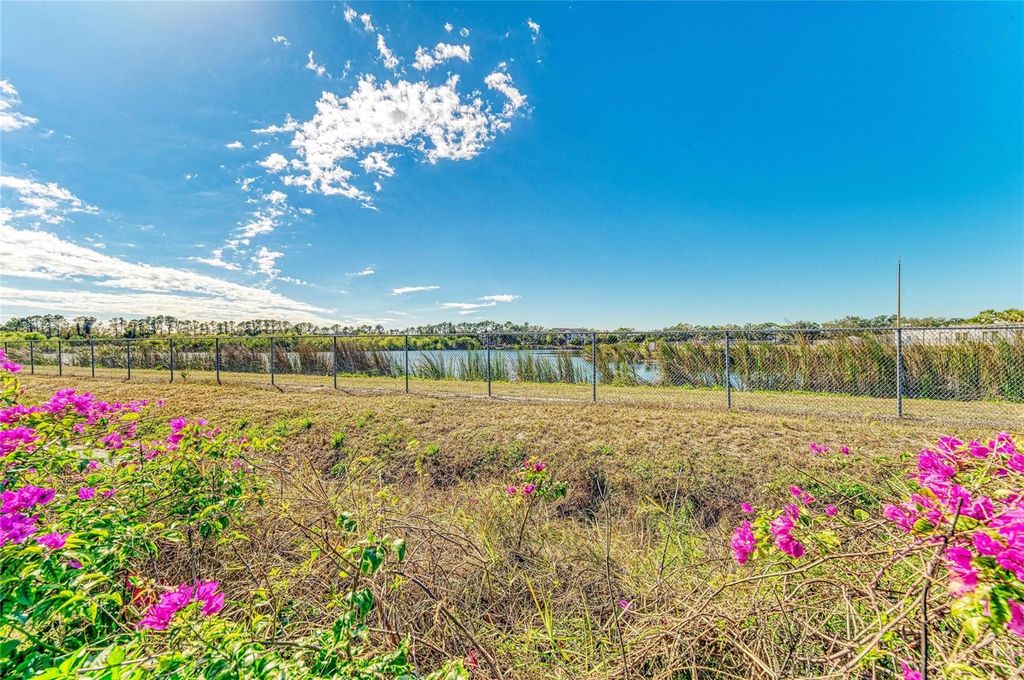 5400 34TH STREET W B16, Bradenton, FL 34210