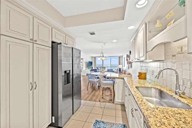 1212 BENJAMIN FRANKLIN DRIVE 701, Sarasota, FL 34236