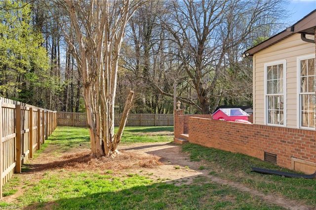 170 Cliffwood Drive, Kernersville, NC 27284