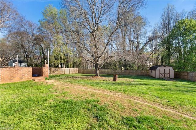 170 Cliffwood Drive, Kernersville, NC 27284