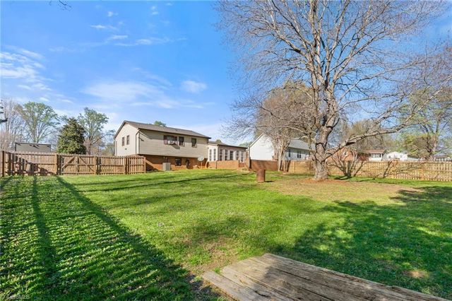 170 Cliffwood Drive, Kernersville, NC 27284