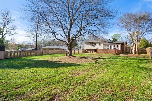 170 Cliffwood Drive, Kernersville, NC 27284