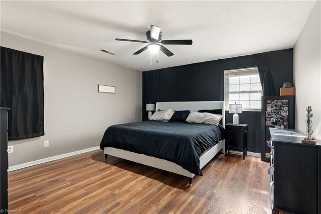 170 Cliffwood Drive, Kernersville, NC 27284