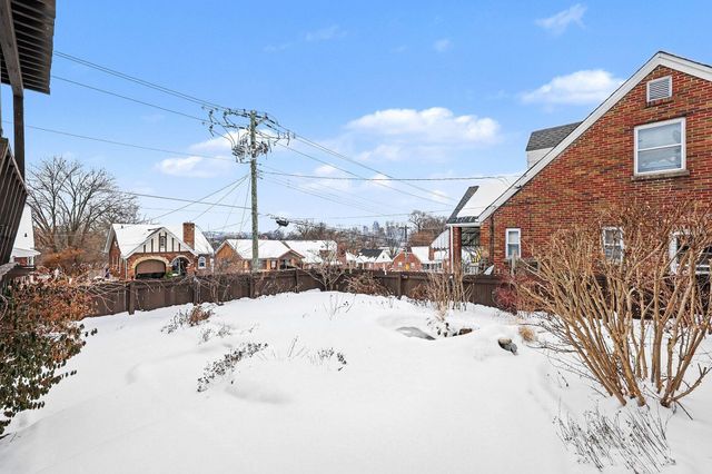 119 Bonnie Leslie Avenue, Bellevue, KY 41073