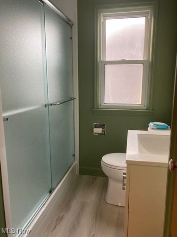 10110 Lynden Oval, Parma Heights, OH 44130