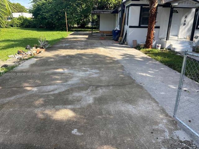 219 NE 141st Street, Miami, FL 33161