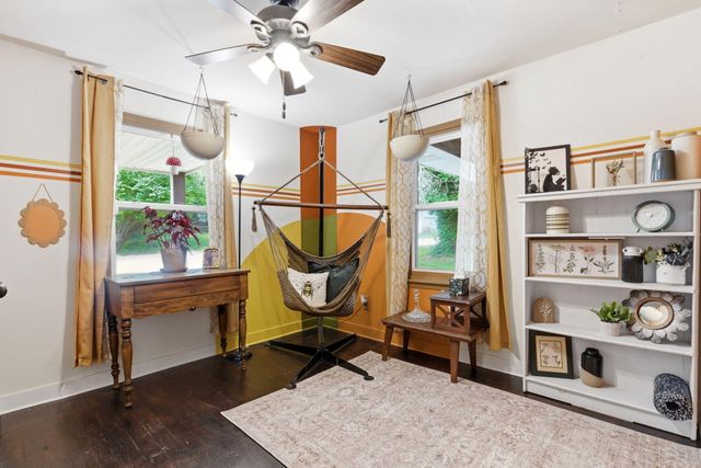 528 S Lexington Avenue, Springfield, MO 65806