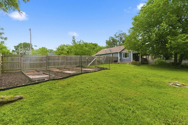 528 S Lexington Avenue, Springfield, MO 65806