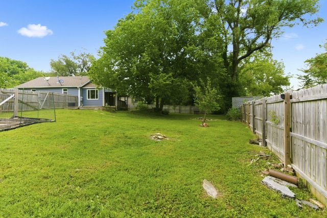 528 S Lexington Avenue, Springfield, MO 65806