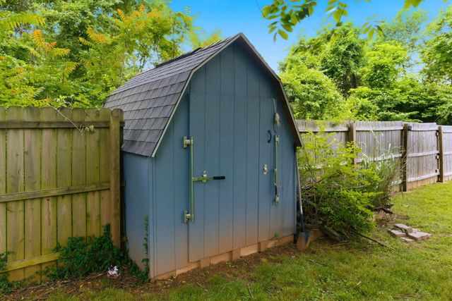 528 S Lexington Avenue, Springfield, MO 65806