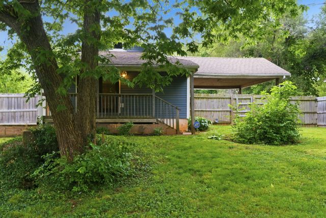 528 S Lexington Avenue, Springfield, MO 65806