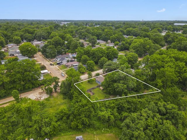 528 S Lexington Avenue, Springfield, MO 65806