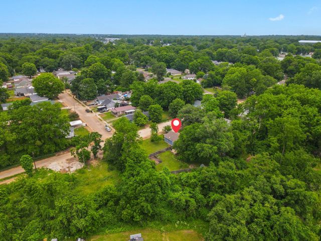 528 S Lexington Avenue, Springfield, MO 65806