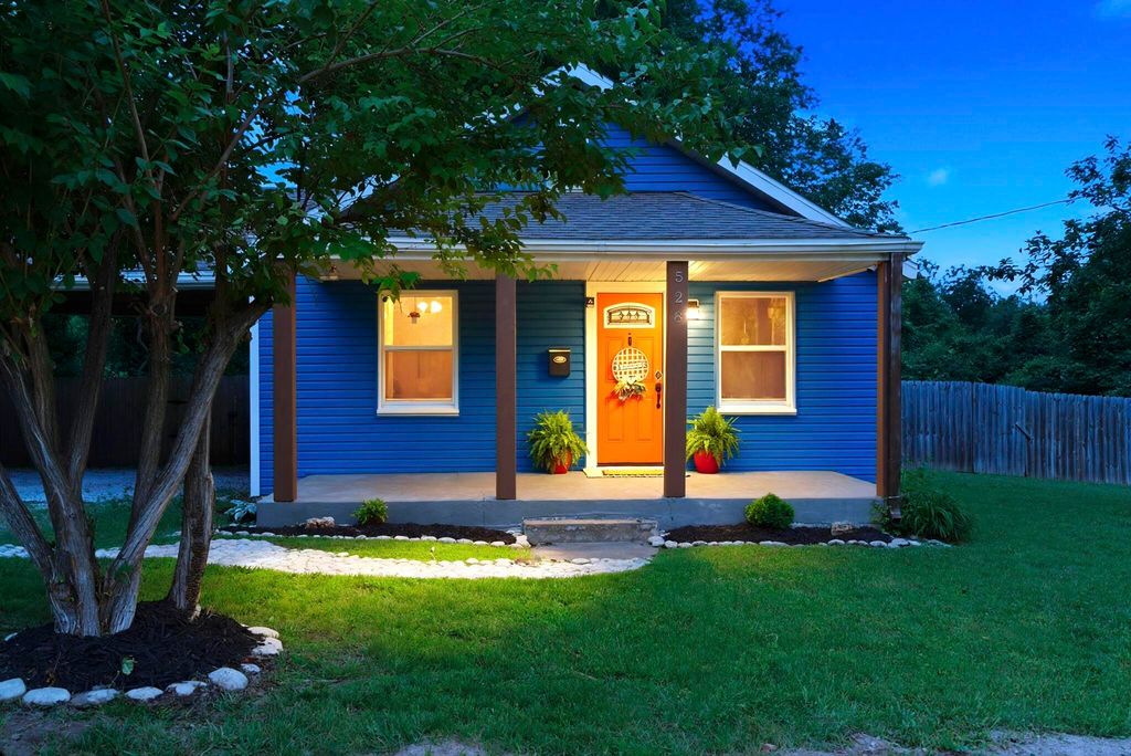 528 S Lexington Avenue, Springfield, MO 65806