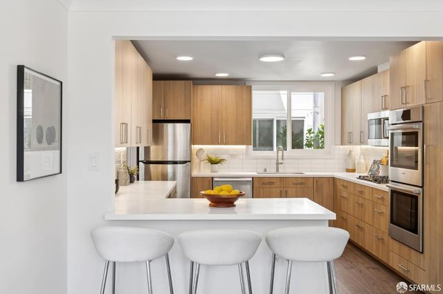 118 Ortega Street, San Francisco, CA 94122