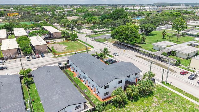 940 NW 8th Ave, Pompano Beach, FL 33060