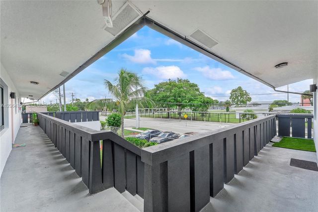 940 NW 8th Ave, Pompano Beach, FL 33060